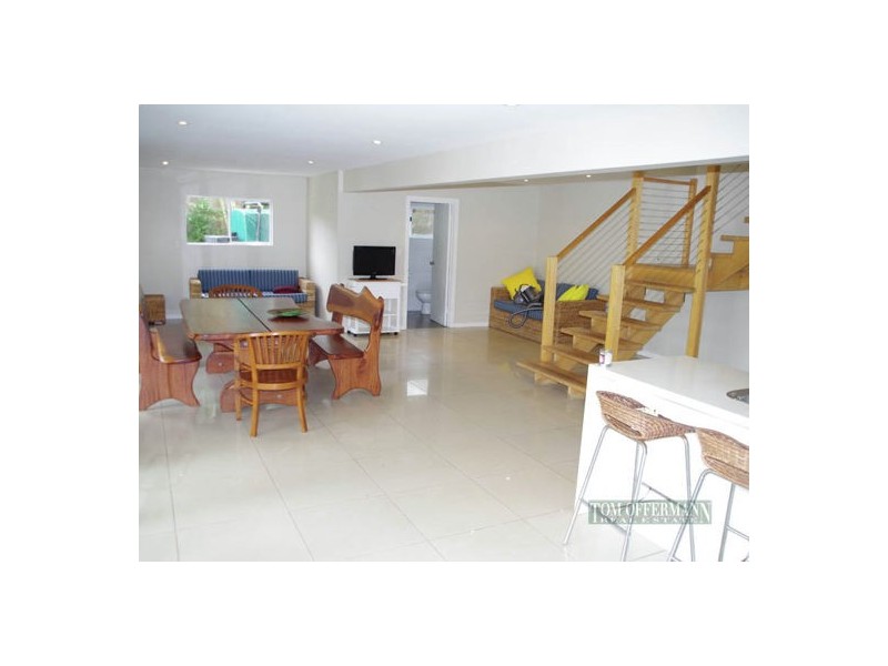 9 Swan Ave, Sunshine Beach QLD 4567