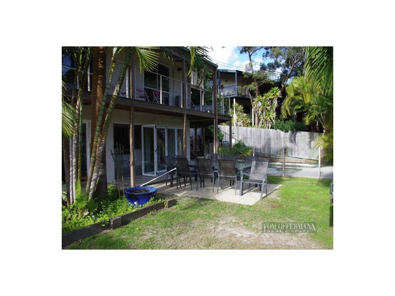 9 Swan Ave, Sunshine Beach QLD 4567