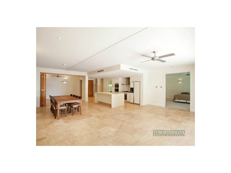2/6 Serenity Close, Noosa Heads QLD 4567