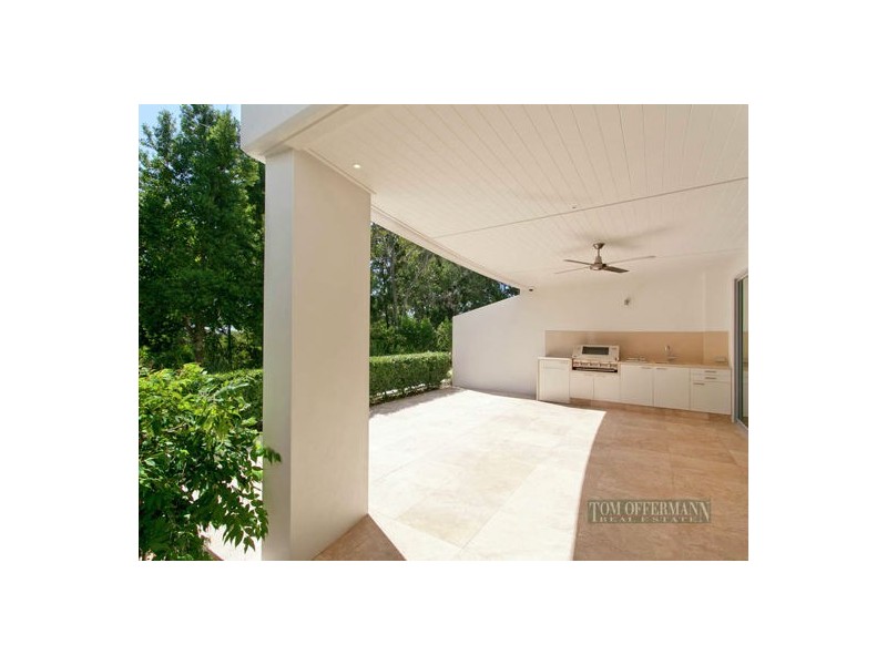 2/6 Serenity Close, Noosa Heads QLD 4567