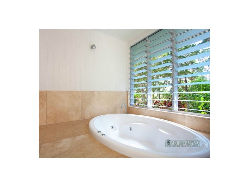 2/6 Serenity Close, Noosa Heads QLD 4567