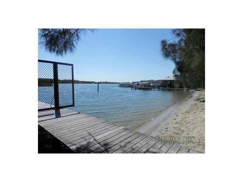 Jetty 33 Gympie Tce, Noosaville QLD 4566