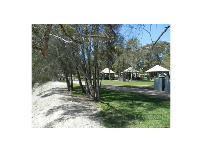 Jetty 33 Gympie Tce, Noosaville QLD 4566