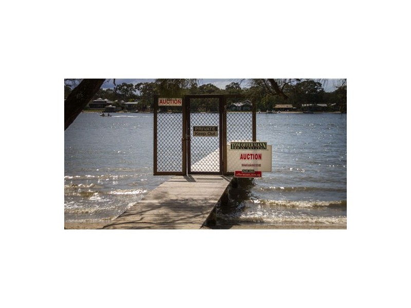 Jetty 33 Gympie Tce, Noosaville QLD 4566