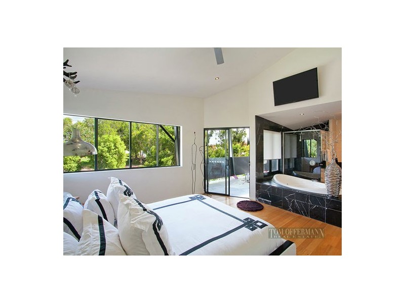 2 The Peninsula, Noosa Waters QLD 4566
