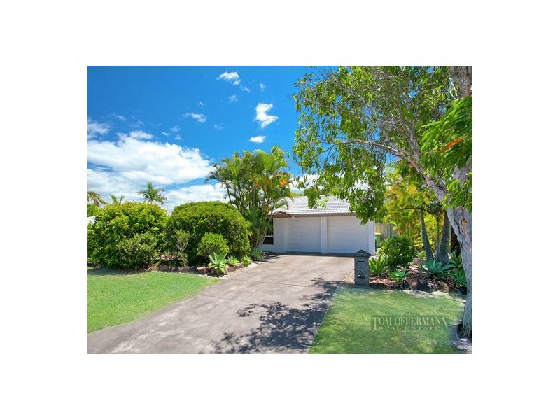 29 Wavecrest Drive, Castaways Beach QLD 4567