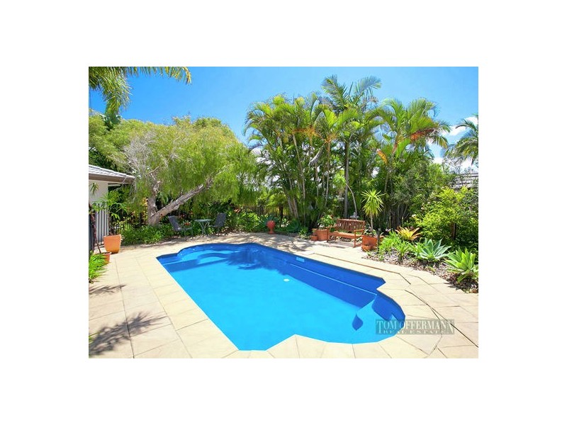 29 Wavecrest Drive, Castaways Beach QLD 4567