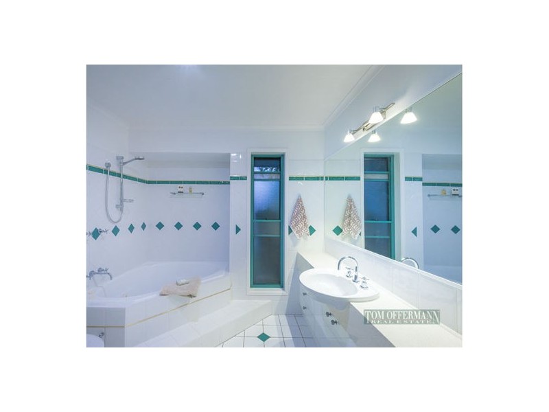 30 Mermaid Quay, Noosa Waters QLD 4566