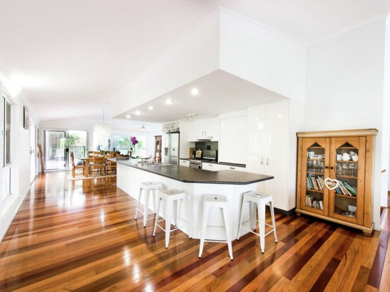 6 Driftwood Drive, Castaways Beach QLD 4567