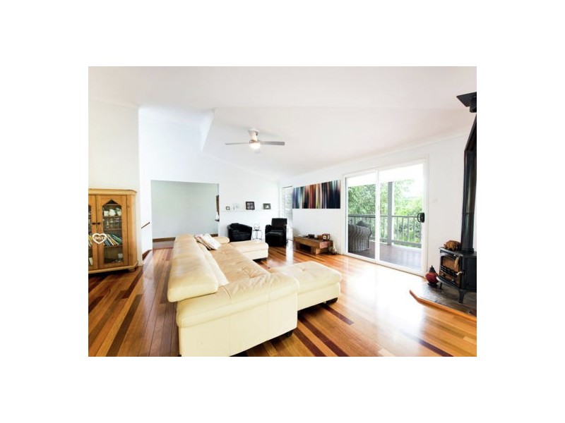 6 Driftwood Drive, Castaways Beach QLD 4567