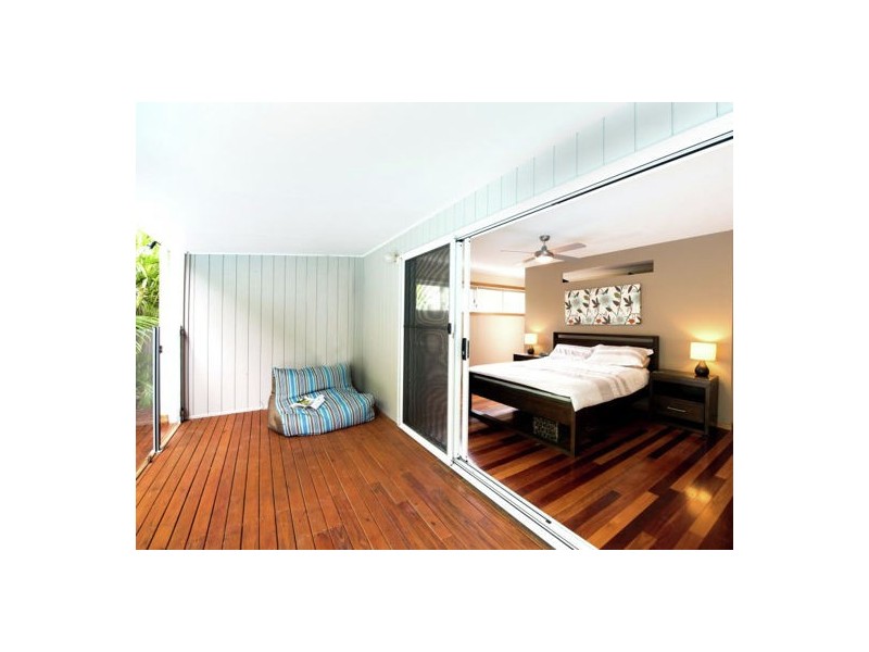 6 Driftwood Drive, Castaways Beach QLD 4567