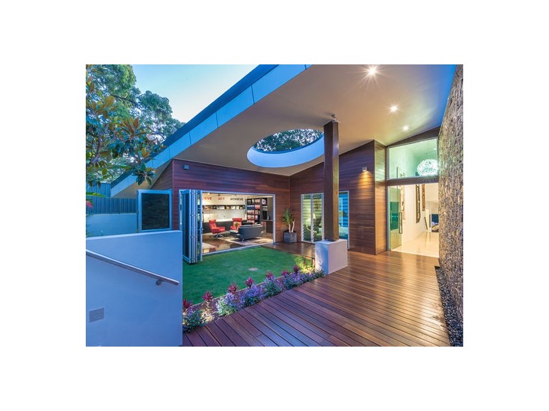 23 Banksia Avenue, Noosa Heads QLD 4567