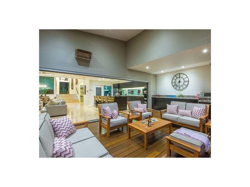 23 Banksia Avenue, Noosa Heads QLD 4567