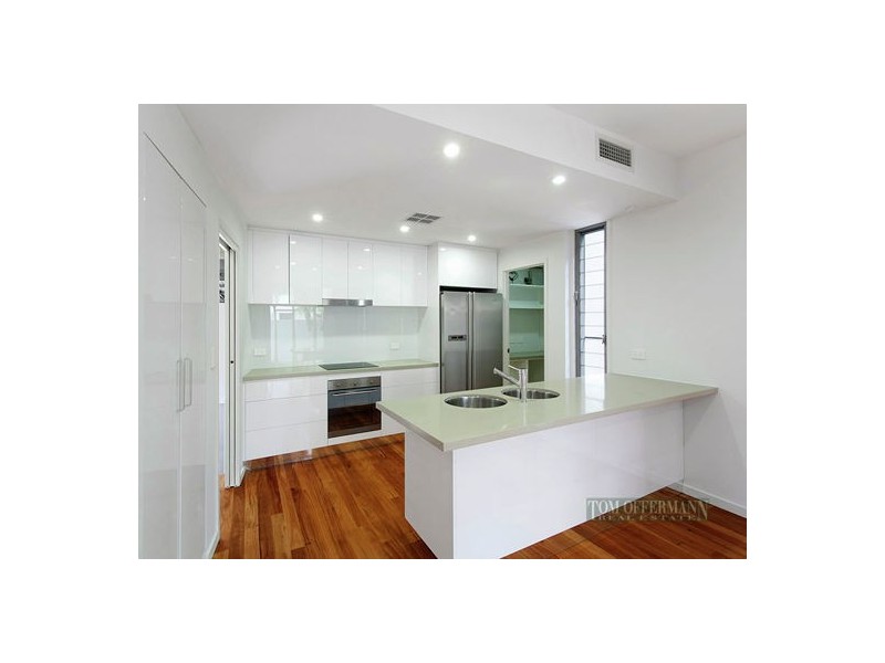 2/15 Ann St, Noosaville QLD 4566