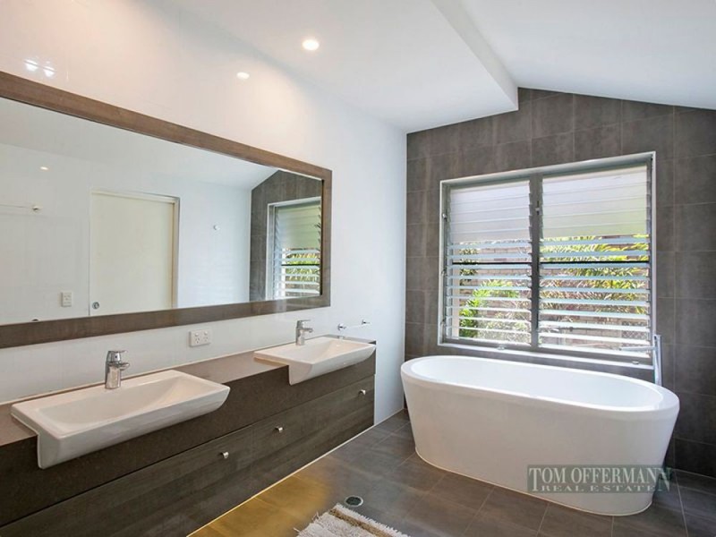 14 Attunga Heights, Noosa Heads QLD 4567