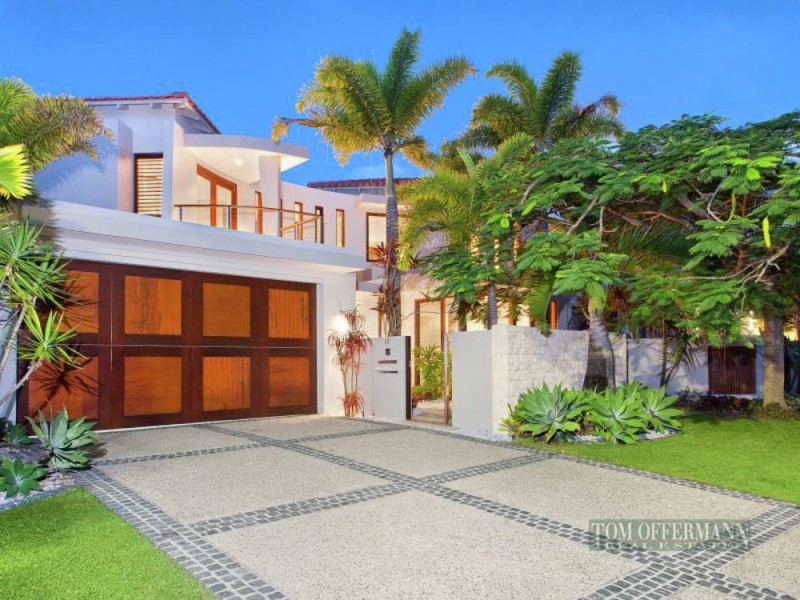 8 Seahorse Place, Noosa Waters QLD 4566