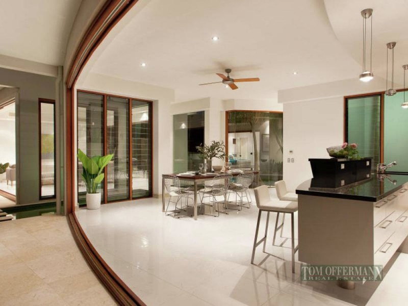 8 Seahorse Place, Noosa Waters QLD 4566