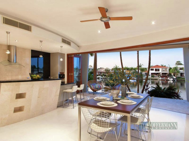 8 Seahorse Place, Noosa Waters QLD 4566