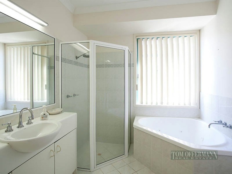 12 Sternlight St, Noosa Waters QLD 4566