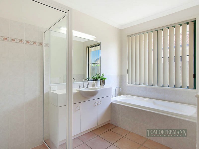 12 Sternlight St, Noosa Waters QLD 4566