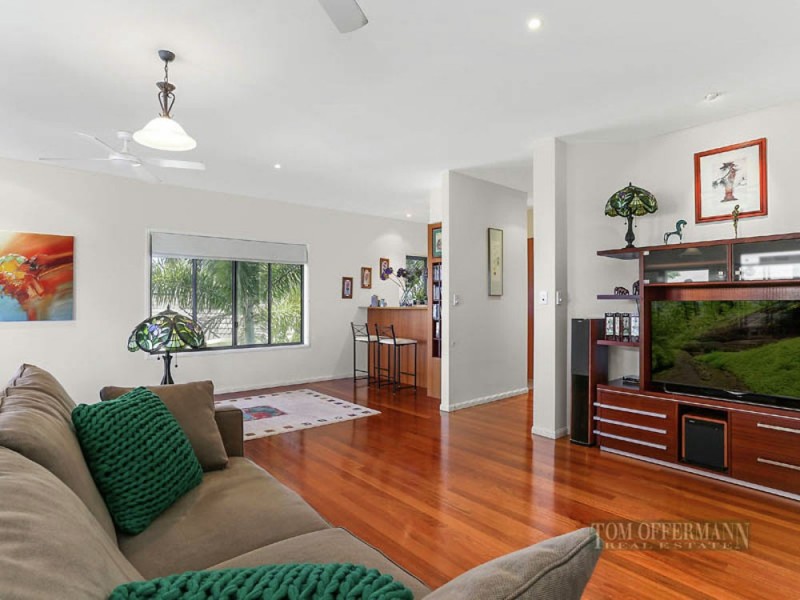56 Southern Cross Pde, Sunrise Beach QLD 4567