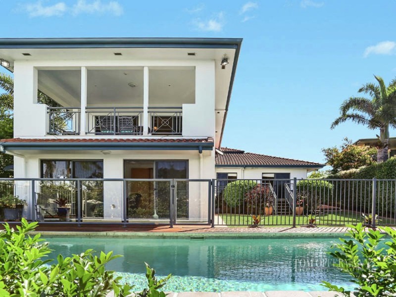 56 Southern Cross Pde, Sunrise Beach QLD 4567