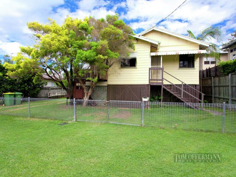 38 Elizabeth St, Noosaville QLD 4566