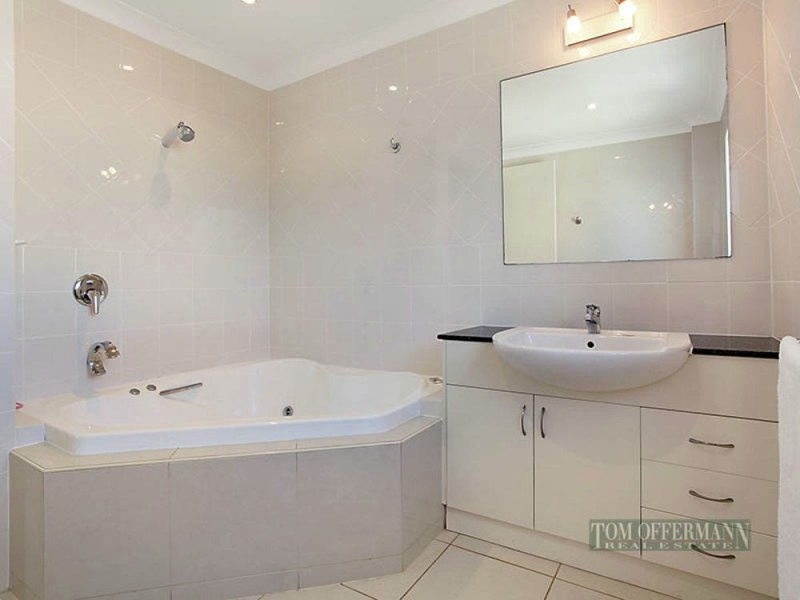 5/9 Tingira Cres, Sunrise Beach QLD 4567