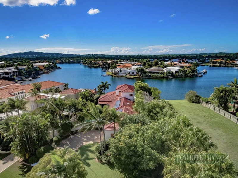 39 Saltwater Ave, Noosa Waters QLD 4566