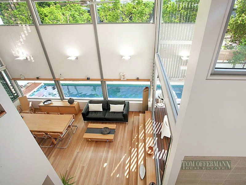 7 Lake Edge Drive, Noosa Heads QLD 4567