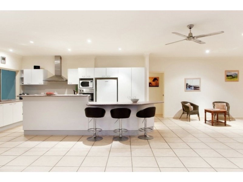 27 Sternlight Street, Noosa Waters QLD 4566