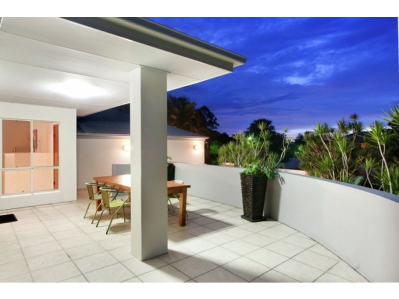 27 Sternlight Street, Noosa Waters QLD 4566