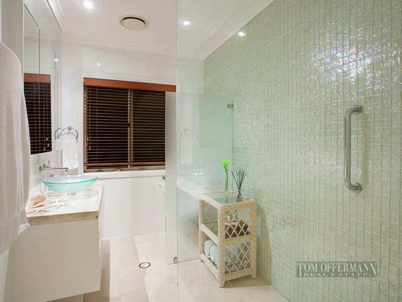 18 Mermaid Quay, Noosa Waters QLD 4566