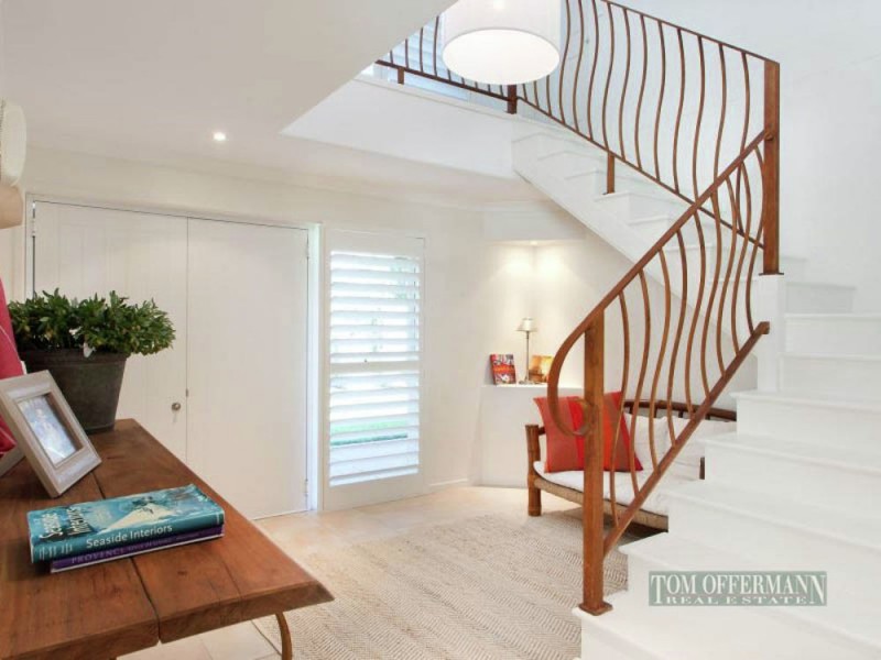 24 Dolphin Cres, Noosaville QLD 4566