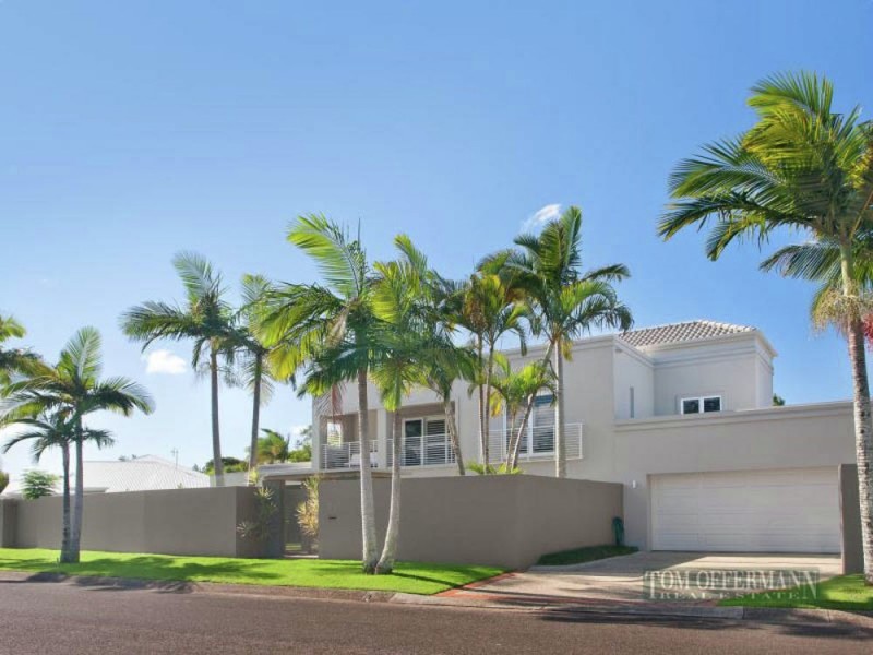 24 Dolphin Cres, Noosaville QLD 4566