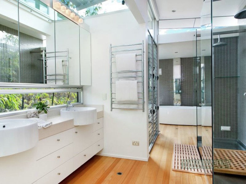 1 Seamist Court, Sunshine Beach QLD 4567