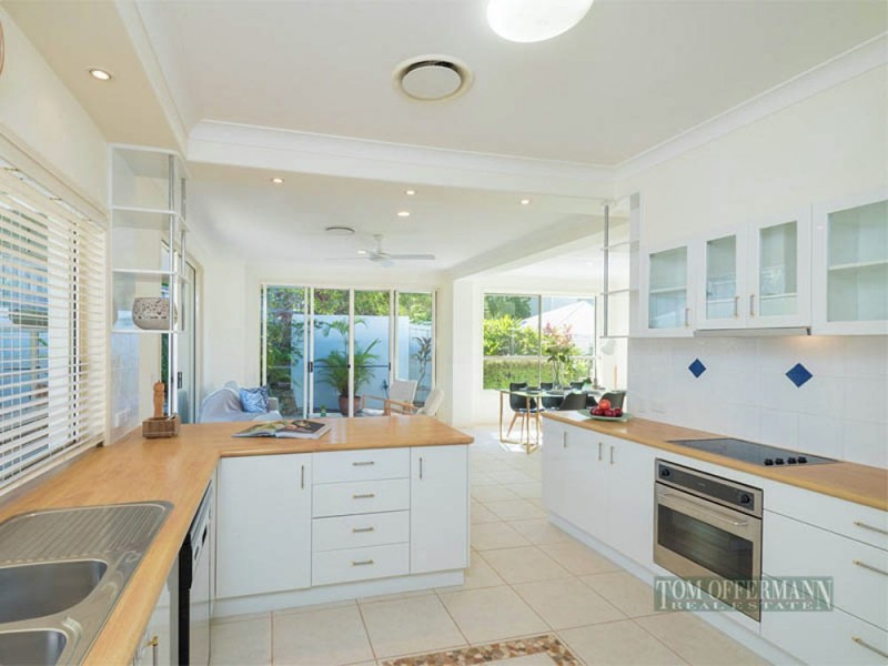 4 Admiral Ct, Noosaville QLD 4566