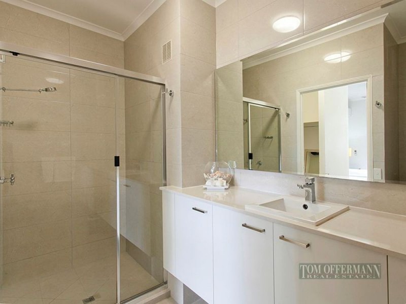 2/173 Gympie Tce, Noosaville QLD 4566