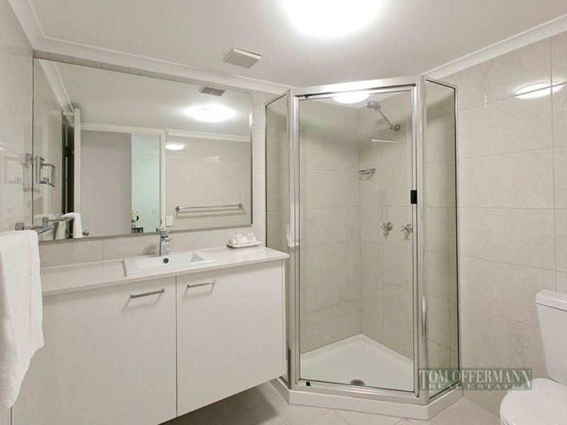 2/173 Gympie Tce, Noosaville QLD 4566