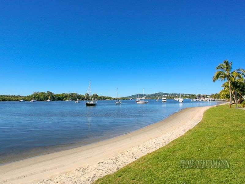 2/173 Gympie Tce, Noosaville QLD 4566