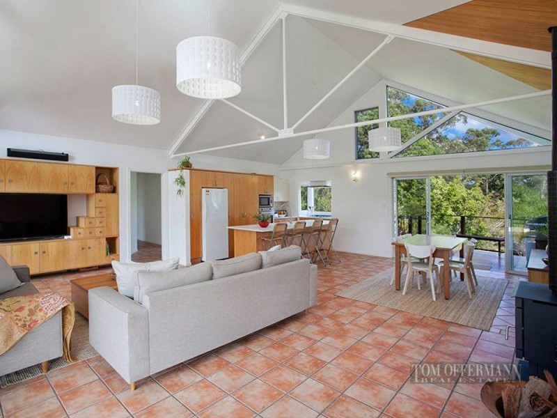 35 Mackay Court, Tinbeerwah QLD 4563