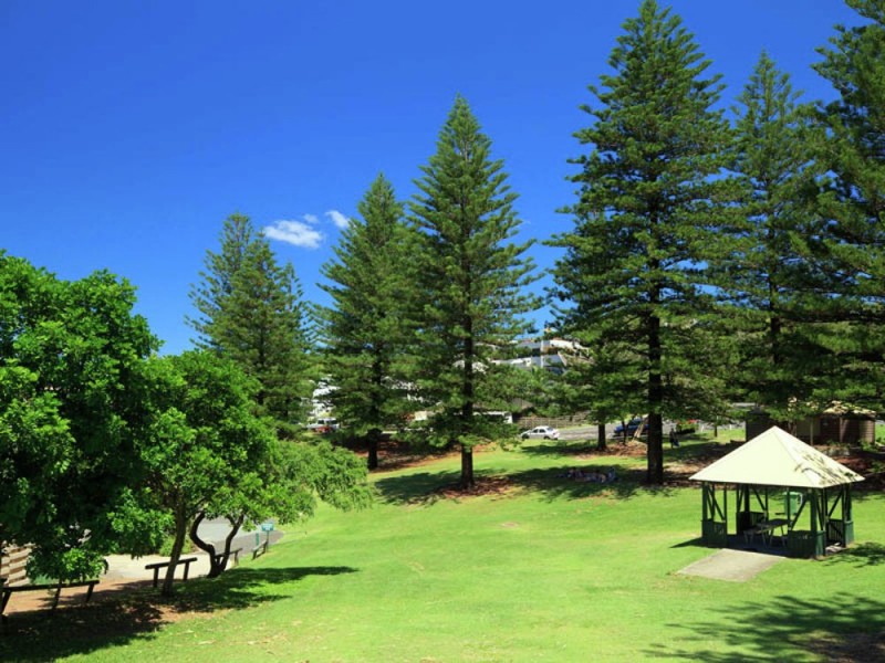 33 Seamist Court, Sunshine Beach QLD 4567
