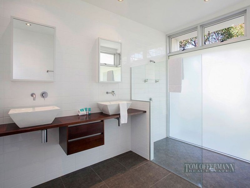 13 Seaview Terrace, Sunshine Beach QLD 4567