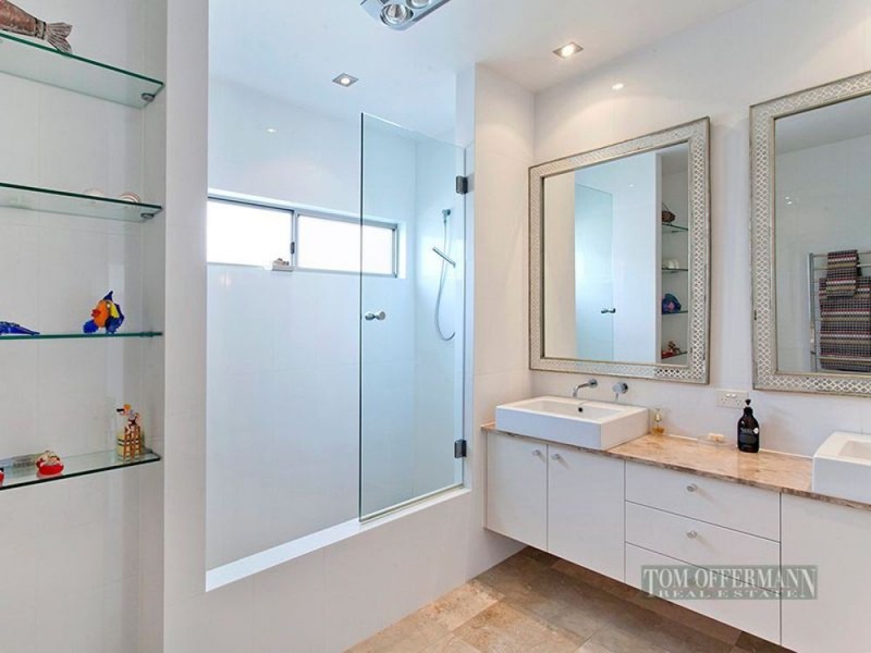 43 Mossman Ct, Noosa Heads QLD 4567