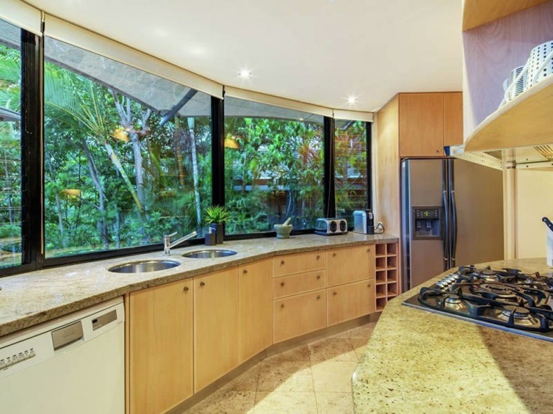 25 Bayview Road, Noosa Heads QLD 4567