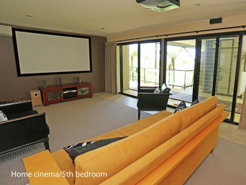 25 Bayview Road, Noosa Heads QLD 4567