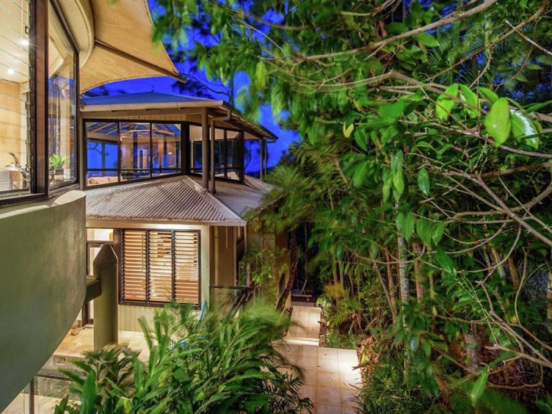 25 Bayview Road, Noosa Heads QLD 4567