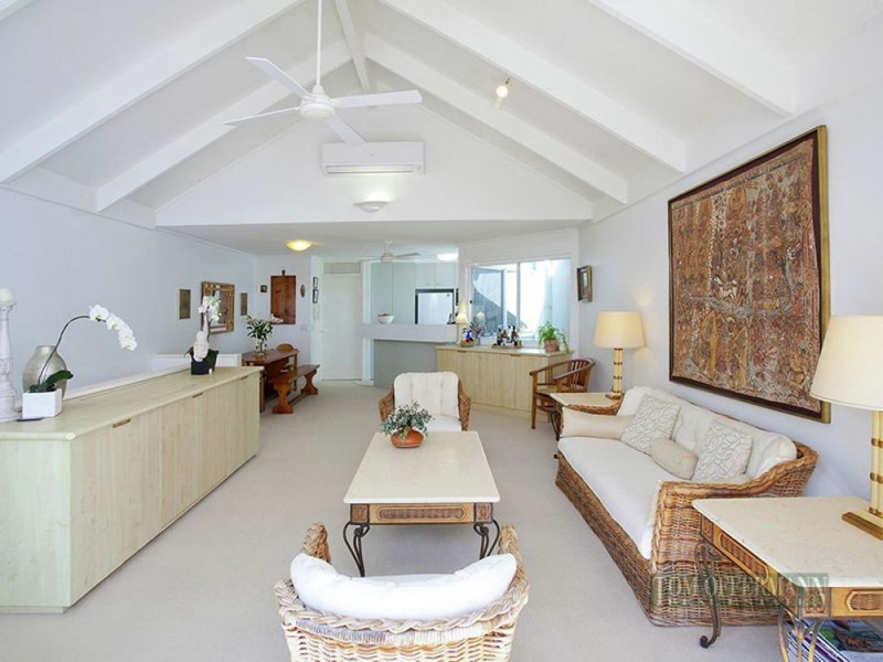 11/2 Banksia Ave, Noosa Heads QLD 4567