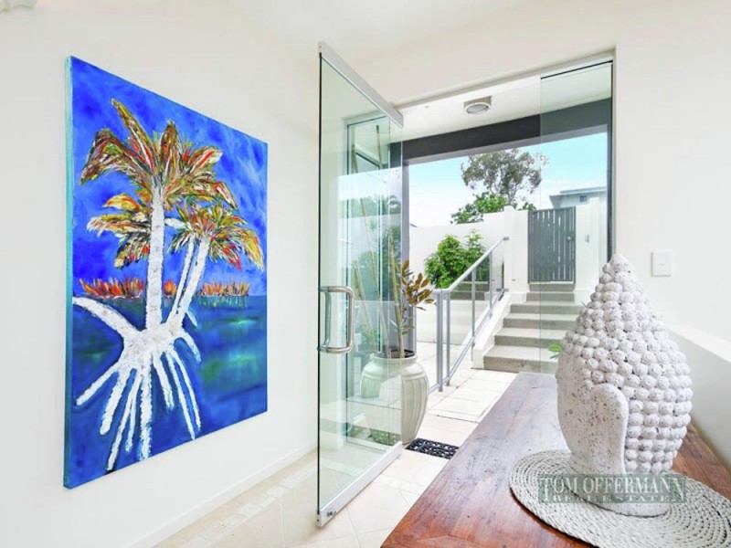 11 Seafarer Court, Castaways Beach QLD 4567