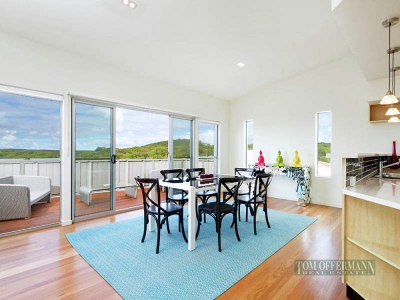 11 Seafarer Court, Castaways Beach QLD 4567